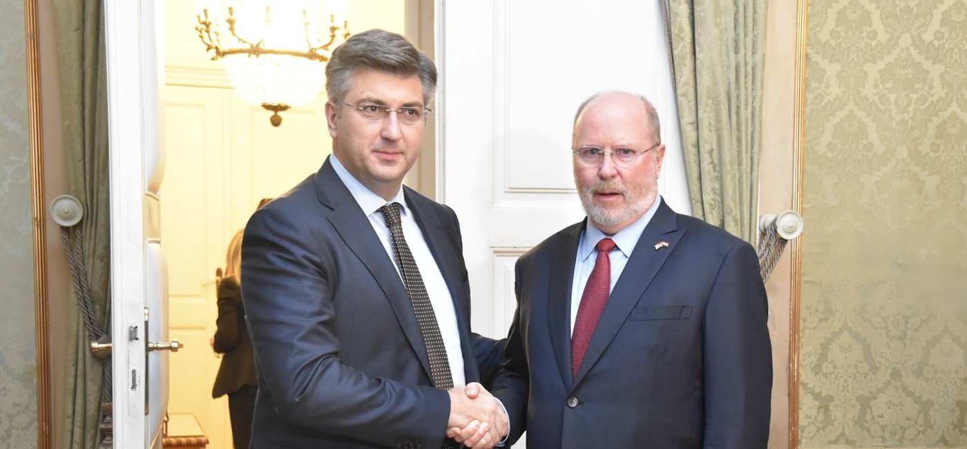 Predsjednik Vlade Andrej Plenković s veleposlanikom SAD-a u Republici Hrvatskoj 